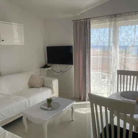 Apartment Luna Aurea *